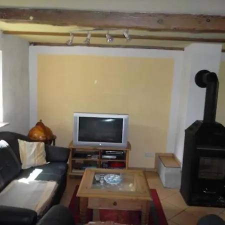 Freistehendes In Ruhiger Lage By Interhome 펜션 *