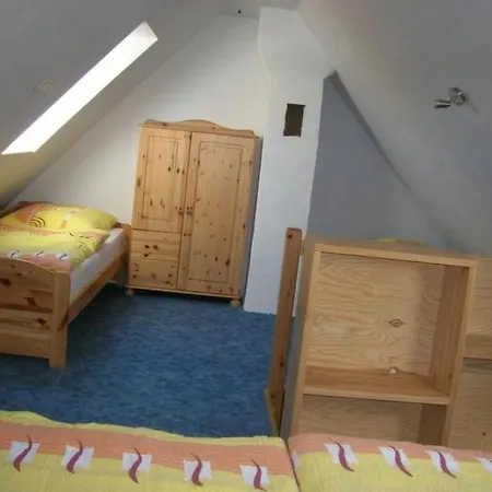 펜션 Freistehendes In Ruhiger Lage By Interhome Rubitz